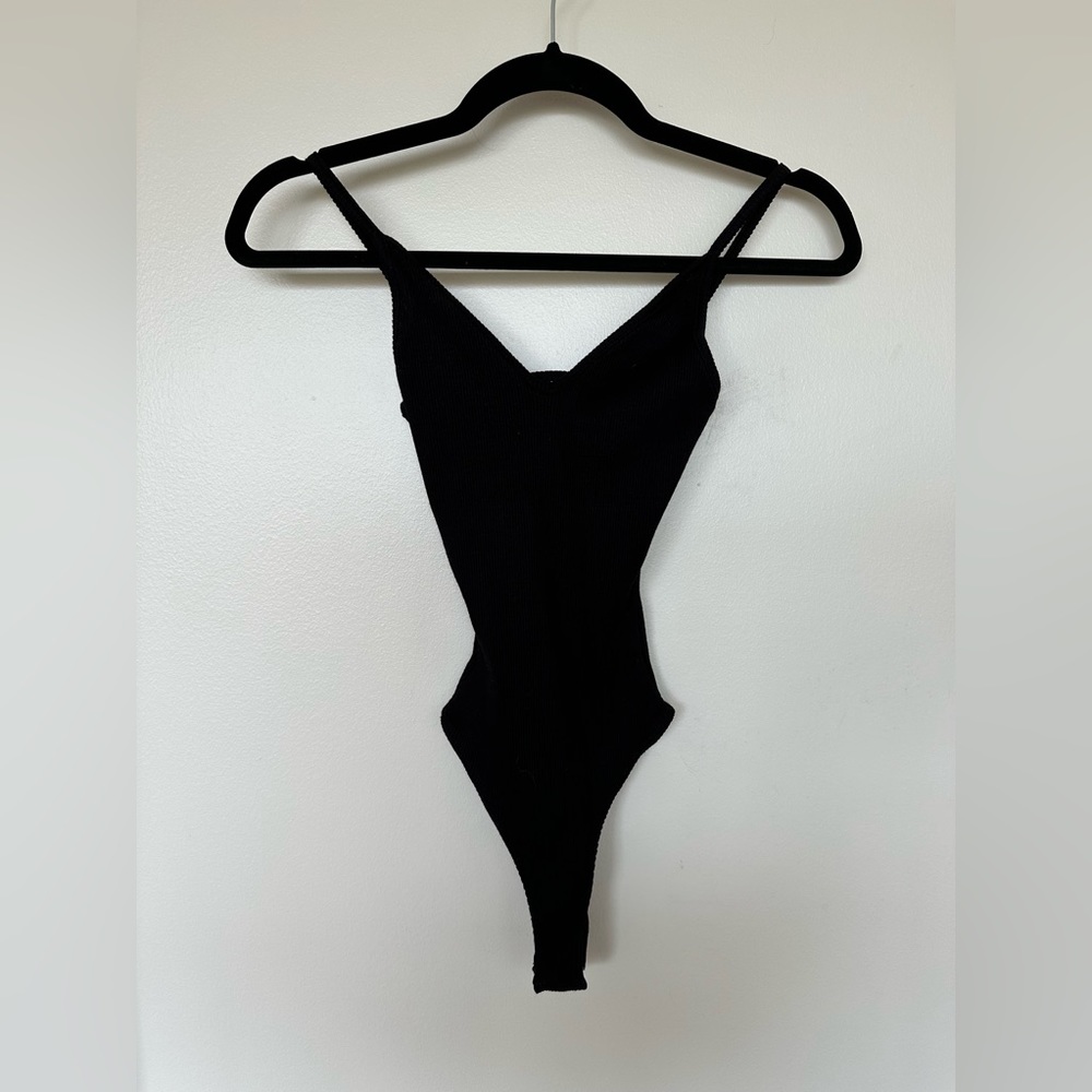 Lulu’s black ribbed bodysuit size XS - NWOT